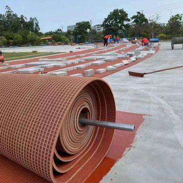 預制型塑(su)膠(jiao)跑道(dao) 運(yun)動場地(di)的革(ge)新(xin)之選(xuan)與(yu)專(zhuan)業生產(chan)解(jie)析(xi)